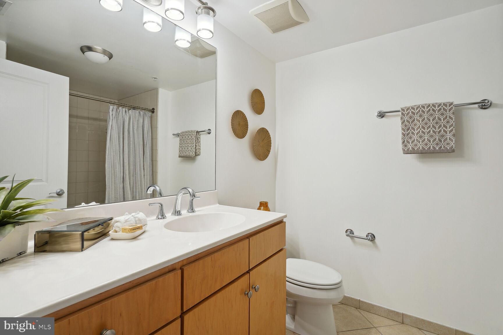 1117 10th Street Northwest, Unit 308 Washington, DC 20001 - Photo 13 of 27 Gallery Image 13