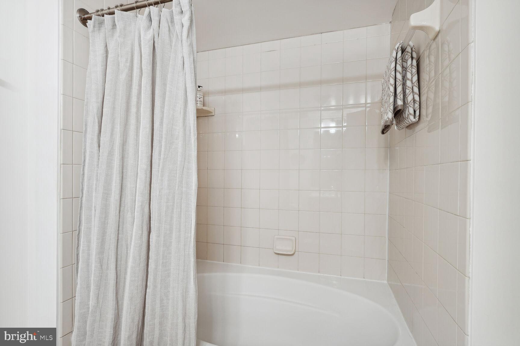 1117 10th Street Northwest, Unit 308 Washington, DC 20001 - Photo 14 of 27 Gallery Image 14