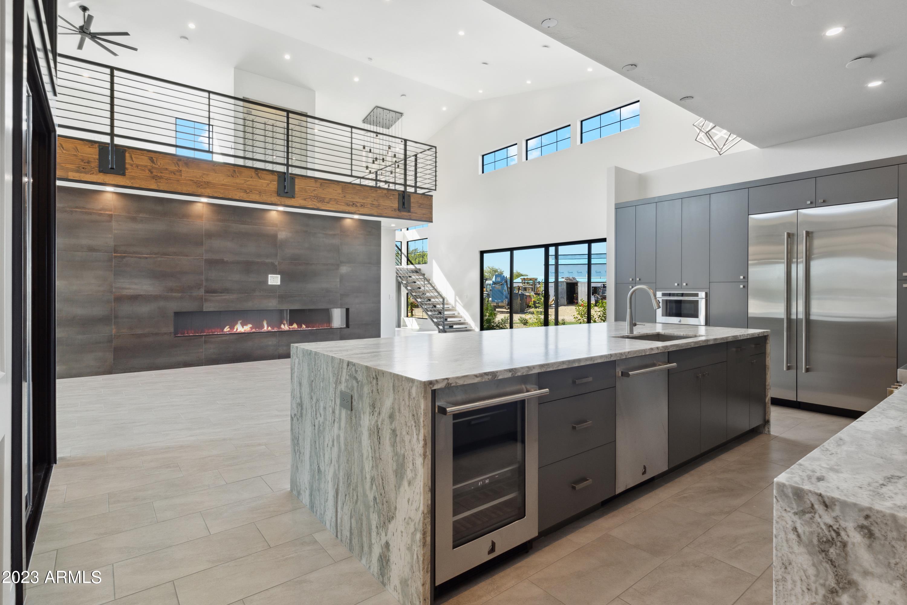 907 West Ardmore Road, Unit 13 Phoenix, AZ 85041 - Photo 5 of 19 irvpuam7wz