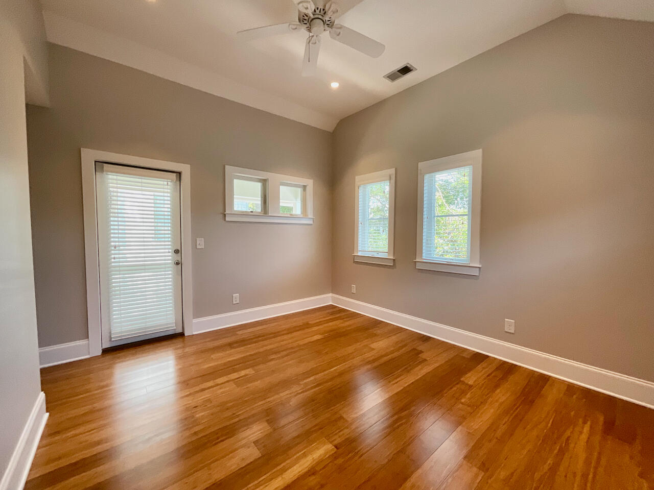 12 Fields Place Charleston, SC 29403 - Photo 18 of 31 IMG_1512