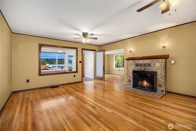 $2,499,999 | 4728 Northeast 172nd Street, Lake Forest Park, WA 98155