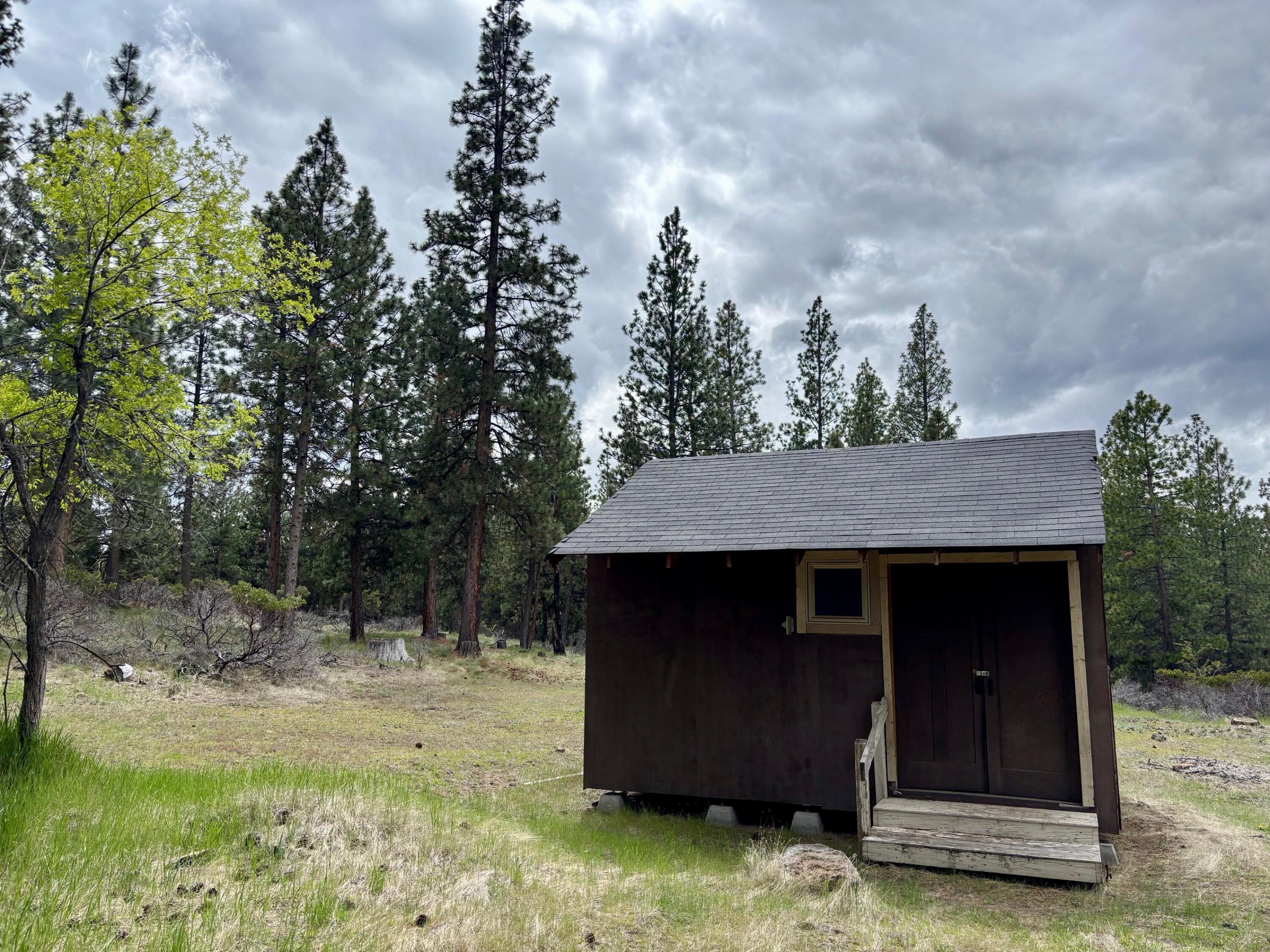 60217 Crater Road Bend, OR 97702 - Photo 24 of 28 24
