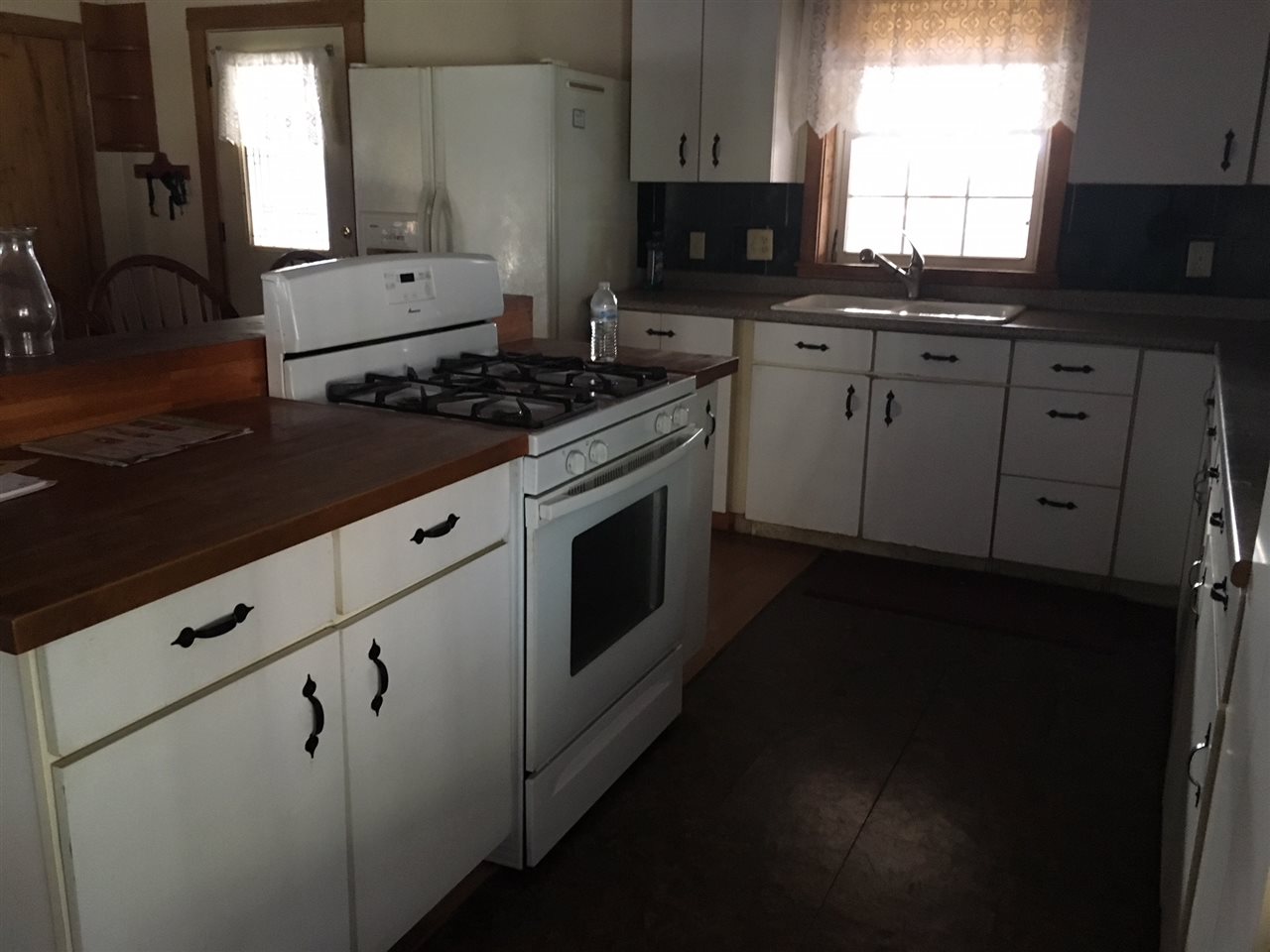 1733 Gee Hill Road Royalton, VT 05068 - Photo 3 of 17