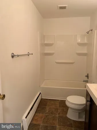 $950 | 459 Hockersville Road, Unit 305, Hershey, PA 17033