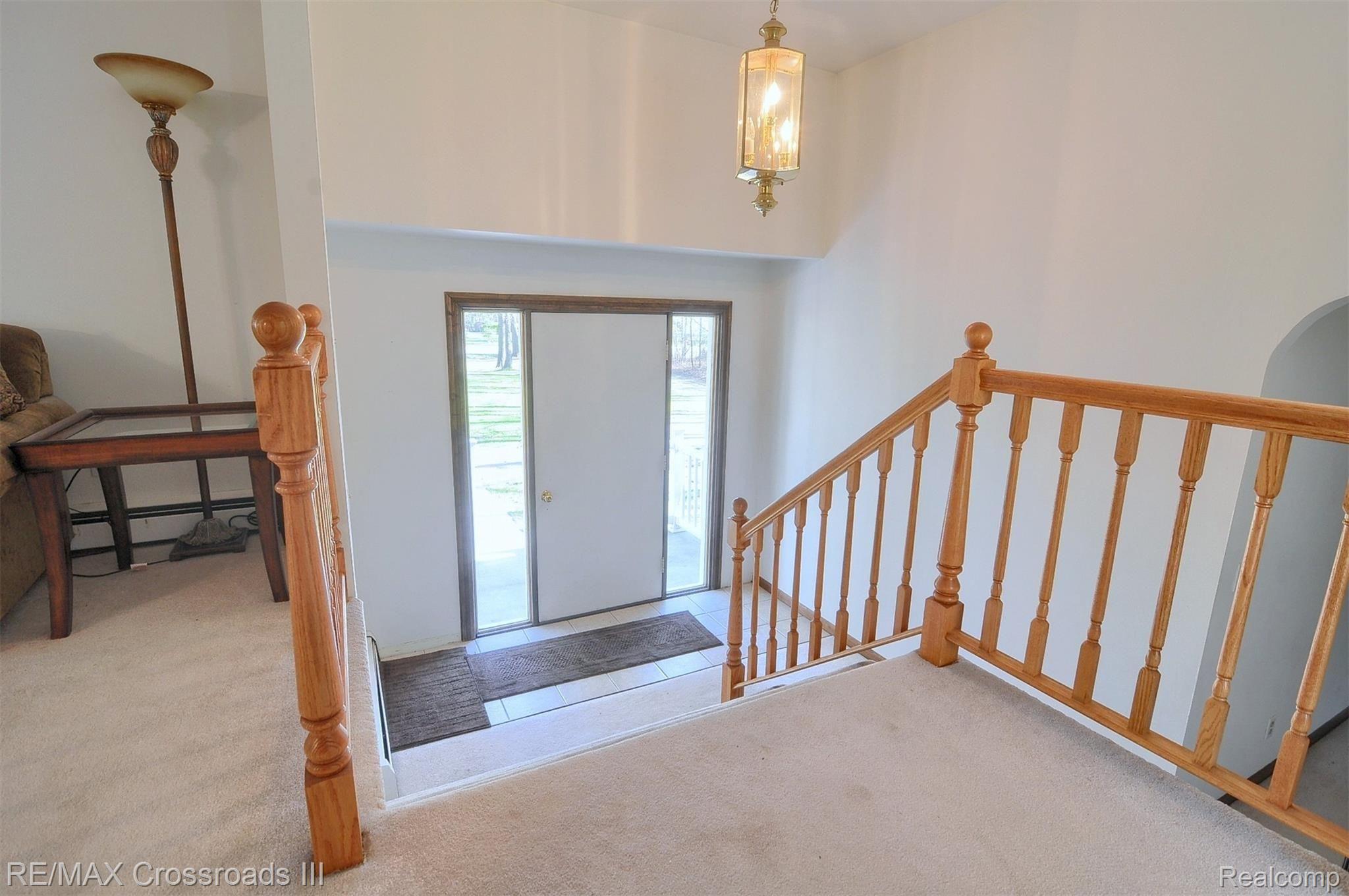 40425 Harris Road Belleville, MI 48111 - Photo 5 of 32 7-Foyer-From-Above.jpg