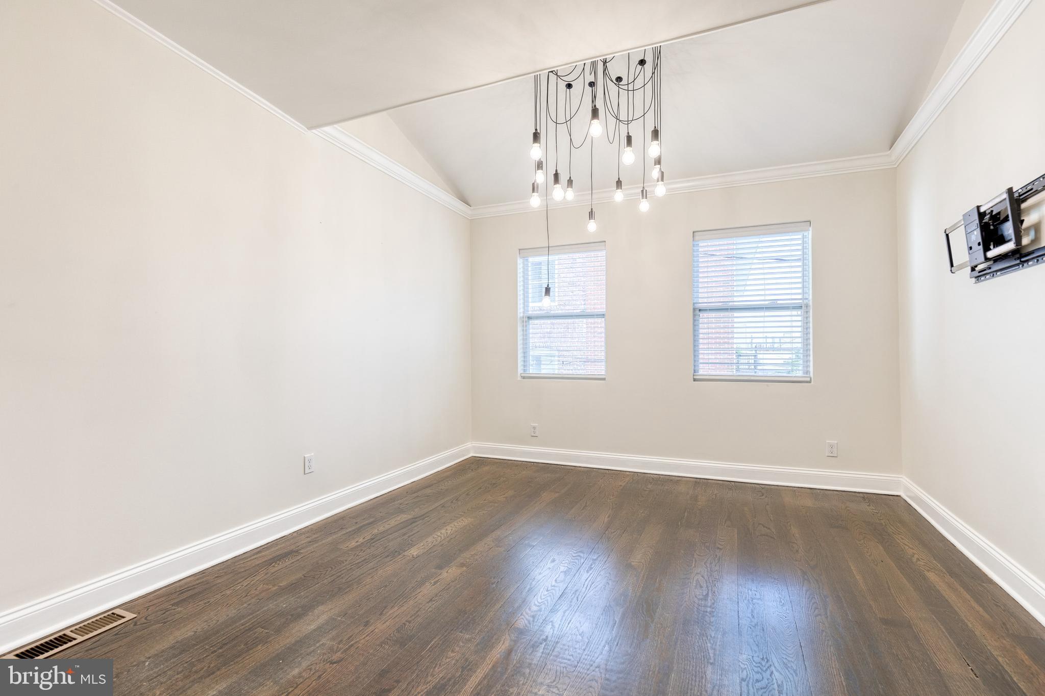 3306 Fleet Street Baltimore, MD 21224 - Photo 11 of 22