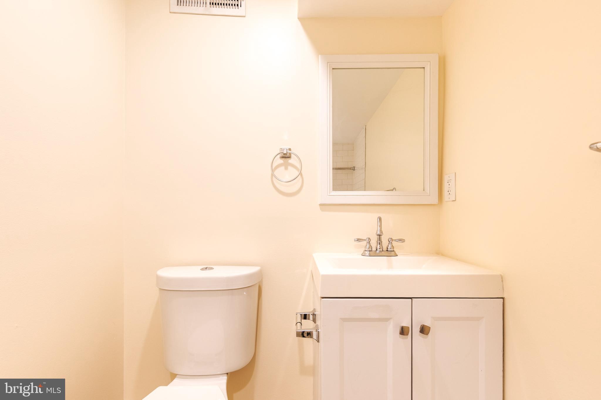 3306 Fleet Street Baltimore, MD 21224 - Photo 17 of 22