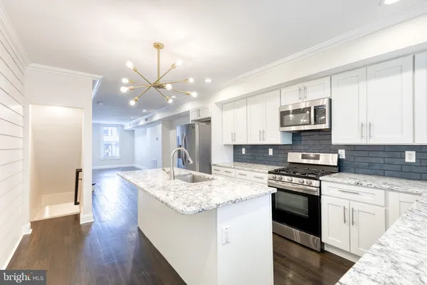 $3,500 | 3306 Fleet Street, Baltimore, MD 21224