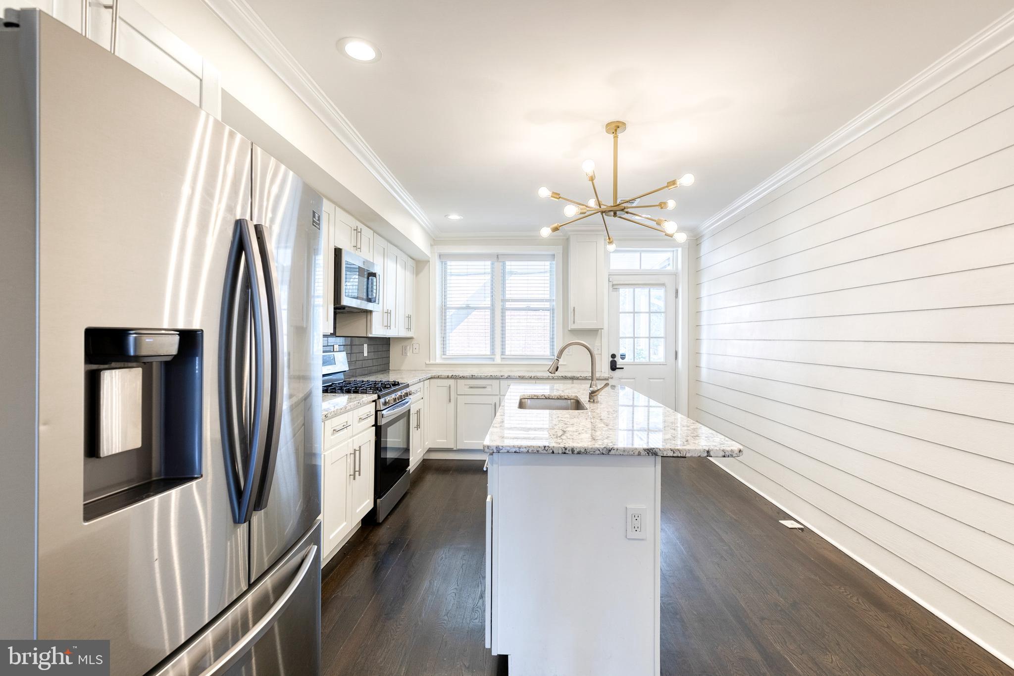 3306 Fleet Street Baltimore, MD 21224 - Photo 6 of 22