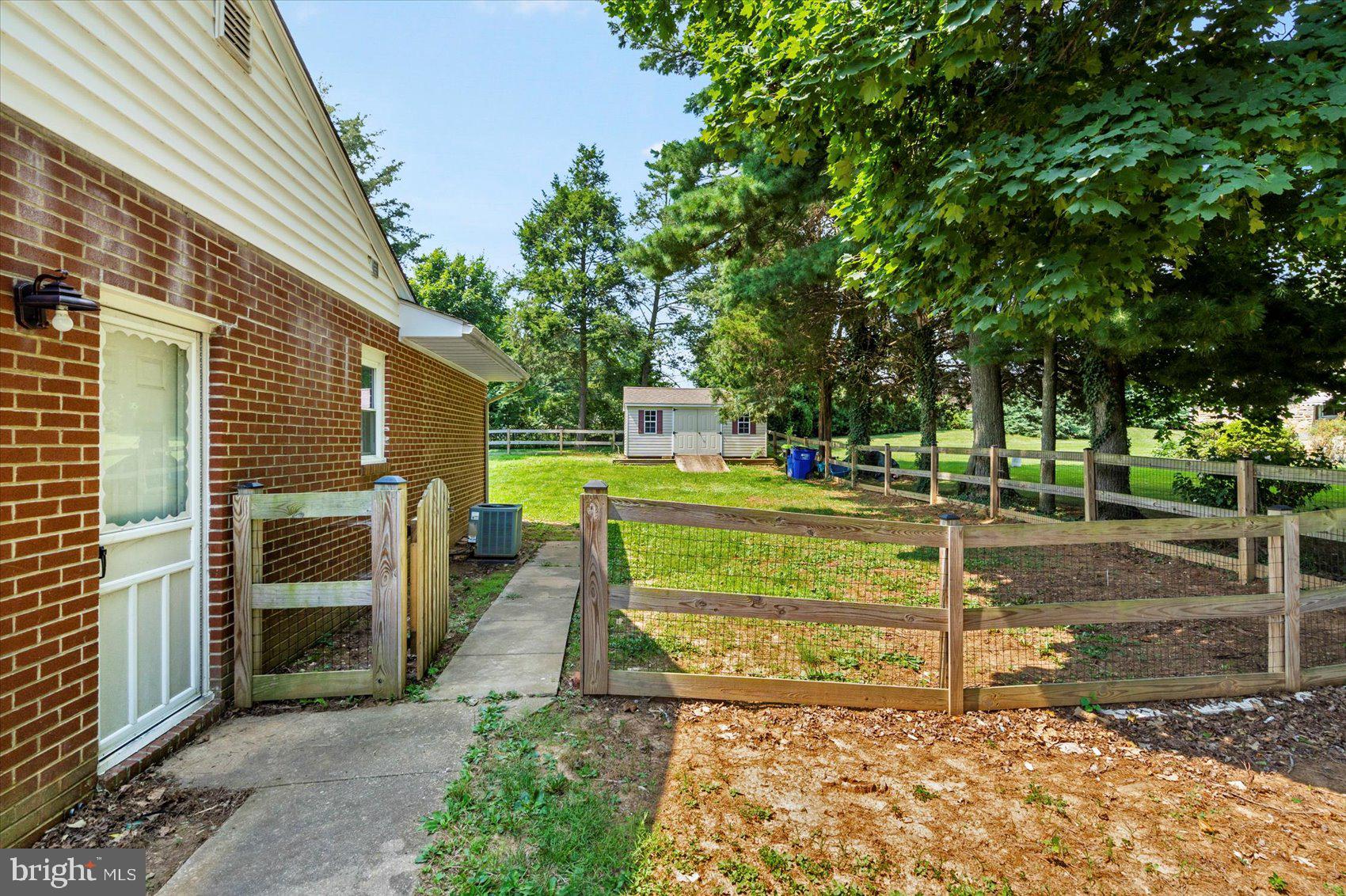3512 Farm Road Aberdeen, MD 21001 - Photo 8 of 45 Access to backyard from driveway.