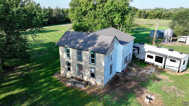 $184,485 | 2154 Road 300, Reading, KS 66868