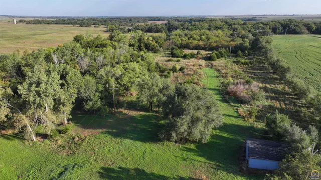 $184,485 | 2154 Road 300, Reading, KS 66868