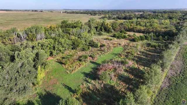 $184,485 | 2154 Road 300, Reading, KS 66868