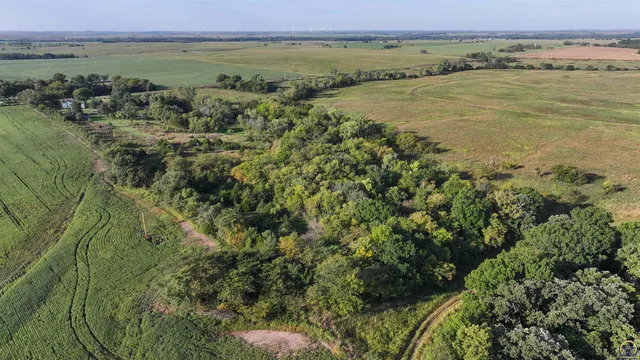 $184,485 | 2154 Road 300, Reading, KS 66868