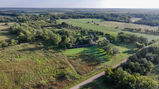 $184,485 | 2154 Road 300, Reading, KS 66868