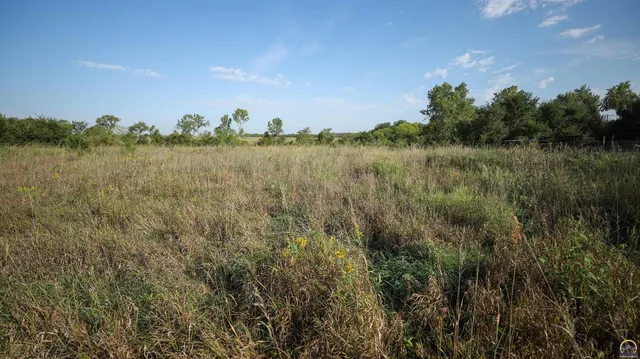 $184,485 | 2154 Road 300, Reading, KS 66868