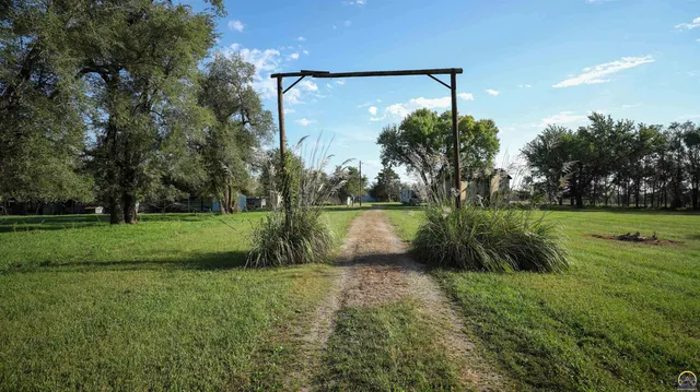 $184,485 | 2154 Road 300, Reading, KS 66868