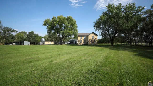 $184,485 | 2154 Road 300, Reading, KS 66868