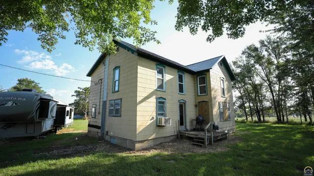 $184,485 | 2154 Road 300, Reading, KS 66868