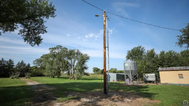 $184,485 | 2154 Road 300, Reading, KS 66868