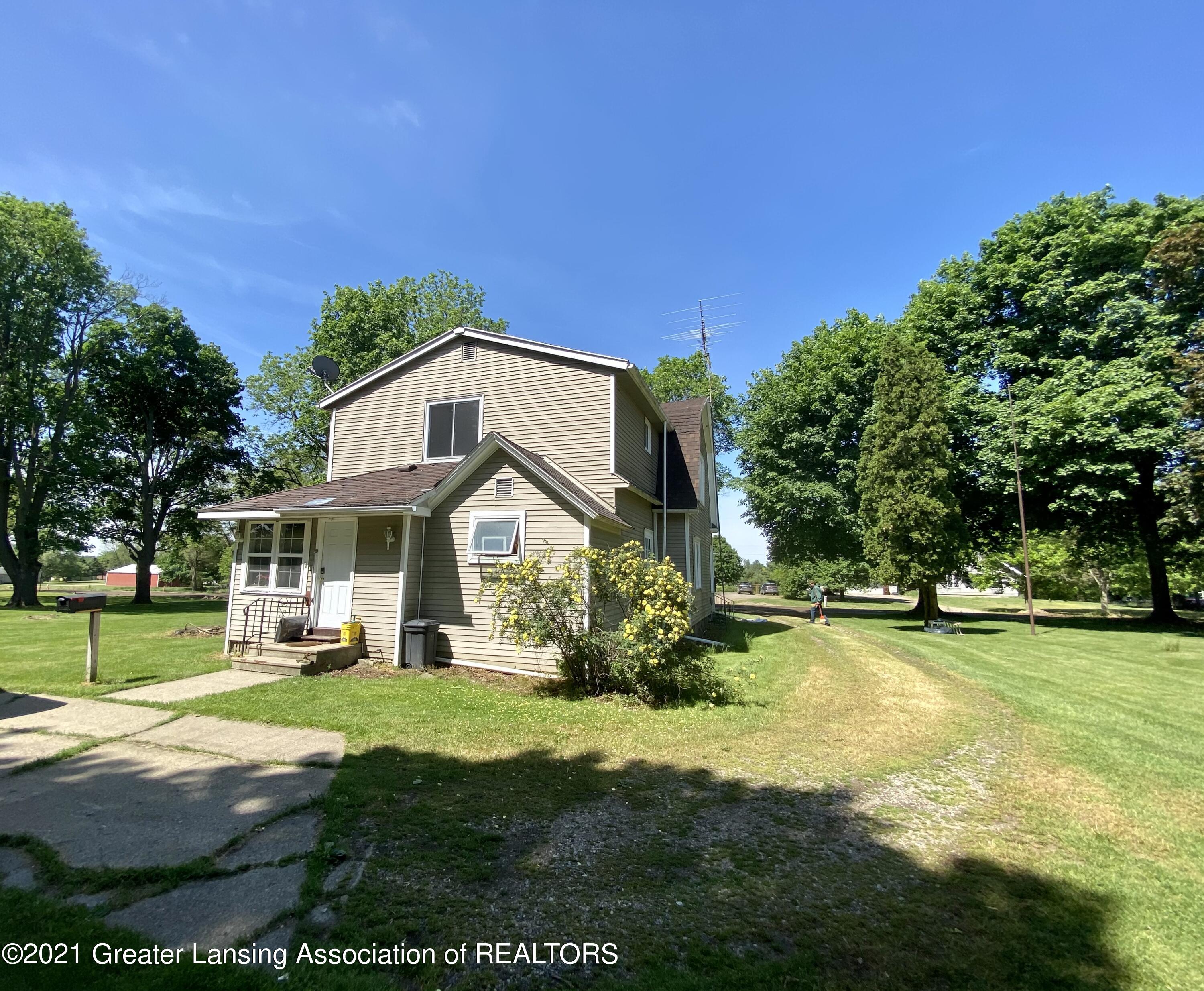 2908 Otto Road, Unit R1 Charlotte, MI 48813 - Photo 34 of 42 34 Ext rear