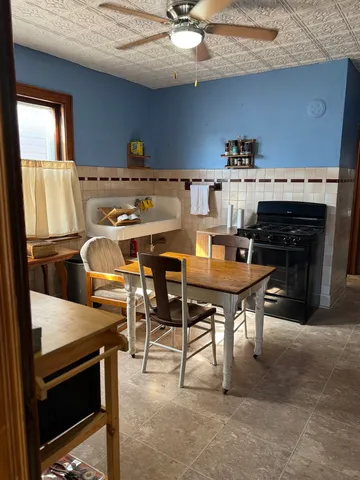 $249,000 | 2737 South Harvey Avenue, Berwyn, IL 60402