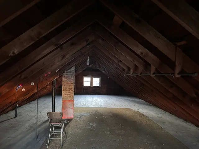 $249,000 | 2737 South Harvey Avenue, Berwyn, IL 60402