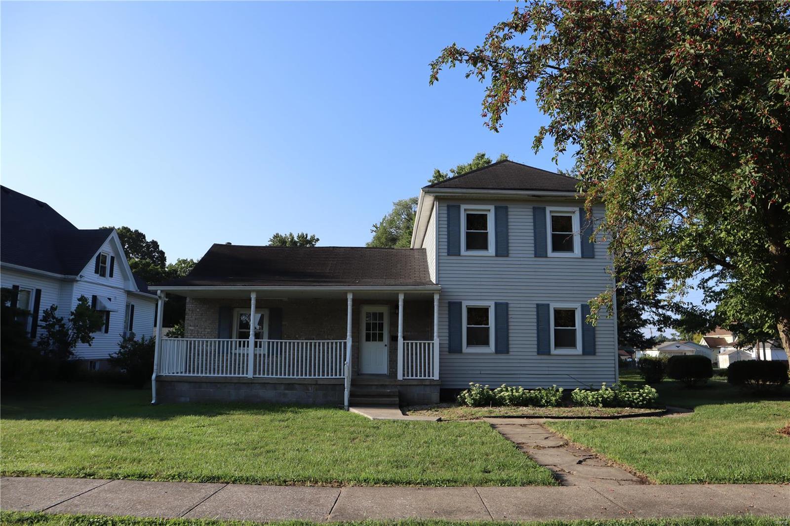 409 Maple Carrollton, IL 62016 - Photo 1 of 42 Gallery Image 1