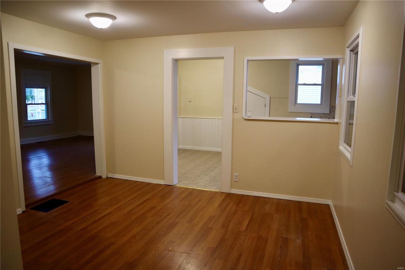 409 Maple Carrollton, IL 62016 - Photo 11 of 42 Gallery Image 11