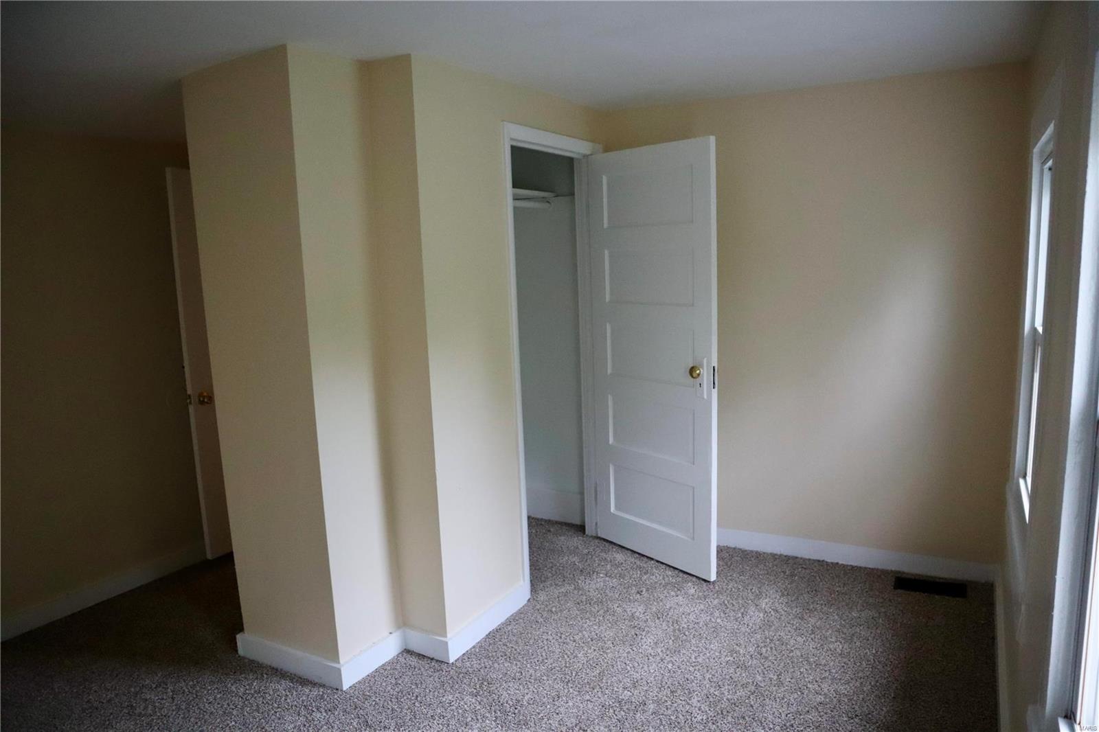 409 Maple Carrollton, IL 62016 - Photo 28 of 42 Gallery Image 28