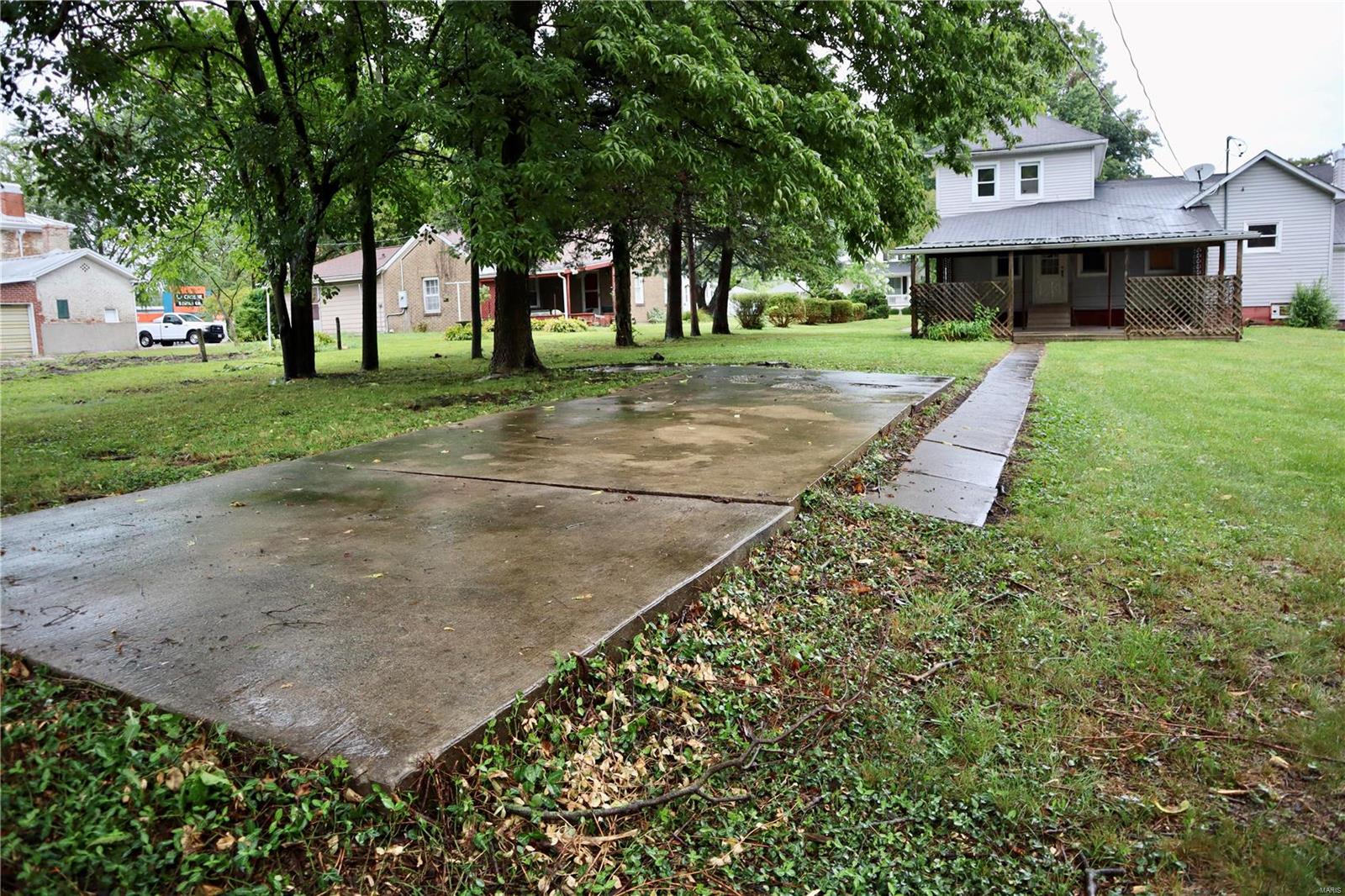 409 Maple Carrollton, IL 62016 - Photo 41 of 42 Gallery Image 41