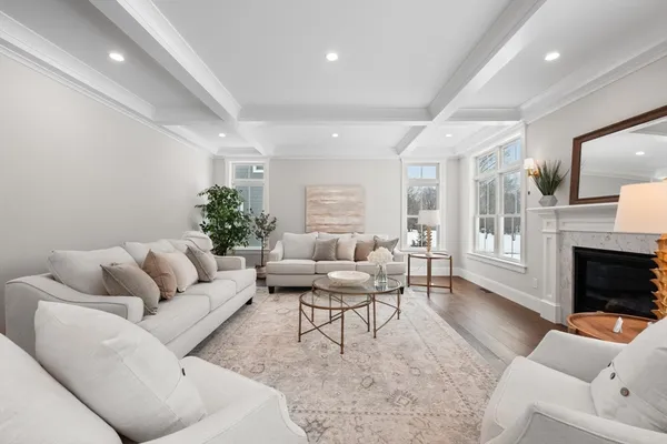 $3,250,000 | 11 Wyndemere Lane, Natick, MA 01760
