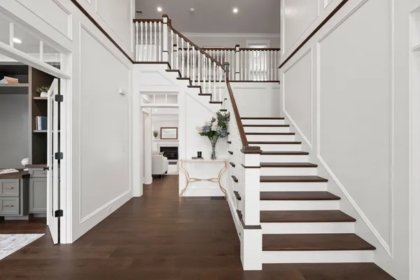 $3,250,000 | 11 Wyndemere Lane, Natick, MA 01760