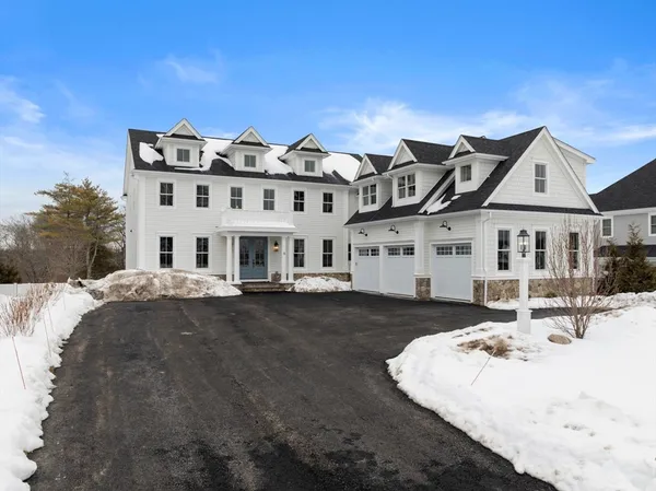 $3,250,000 | 11 Wyndemere Lane, Natick, MA 01760