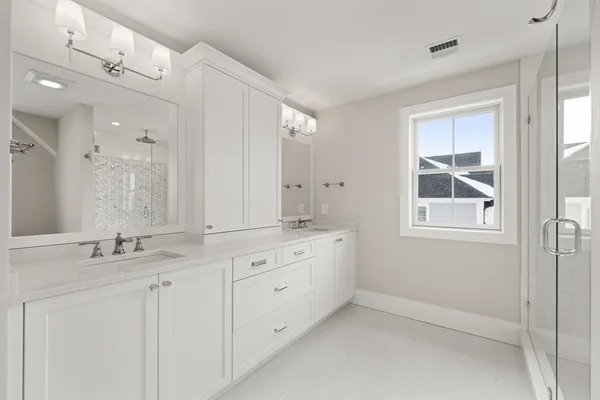 $3,250,000 | 11 Wyndemere Lane, Natick, MA 01760