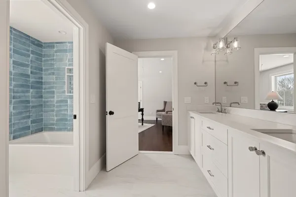 $3,250,000 | 11 Wyndemere Lane, Natick, MA 01760