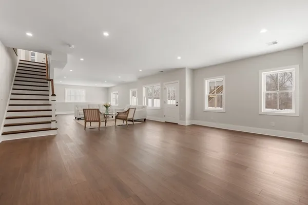 $3,250,000 | 11 Wyndemere Lane, Natick, MA 01760