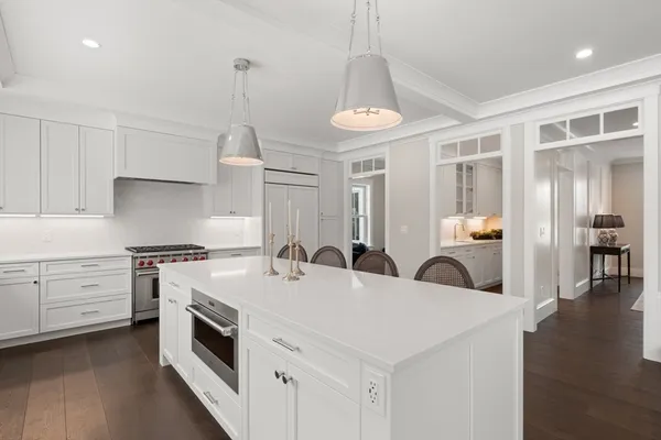 $3,250,000 | 11 Wyndemere Lane, Natick, MA 01760