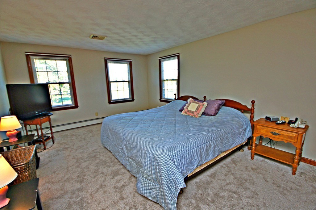 8 Millville Road Mendon, MA 01756 - Photo 11 of 16 Gallery Image 11