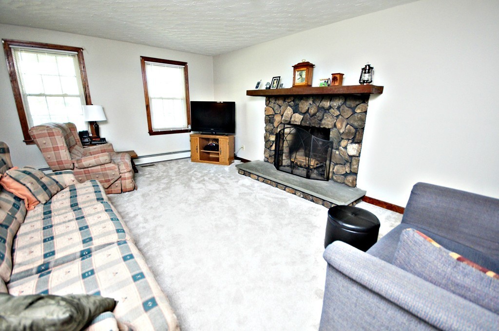 8 Millville Road Mendon, MA 01756 - Photo 8 of 16 Gallery Image 8