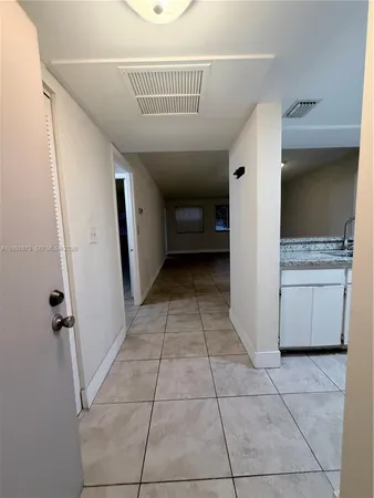 $2,250 | 8160 Geneva Court, Unit 202, Doral, FL 33166
