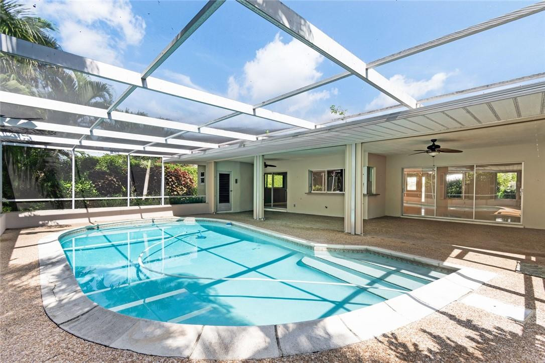 612 Canistel Lane Boca Raton, FL 33486 - Photo 3 of 19 Screened Pool