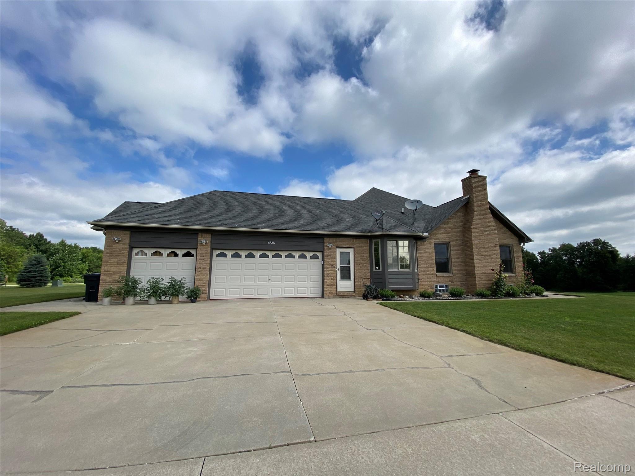 6335 Fox Ridge Almont, MI 48003 - Photo 11 of 66 tempImageDcOlUe.jpg