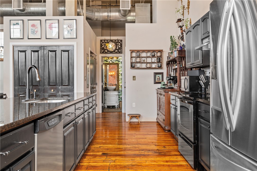 685 Social Street, Unit 214 Woonsocket, RI 02895 - Photo 4 of 27 Gallery Image 4