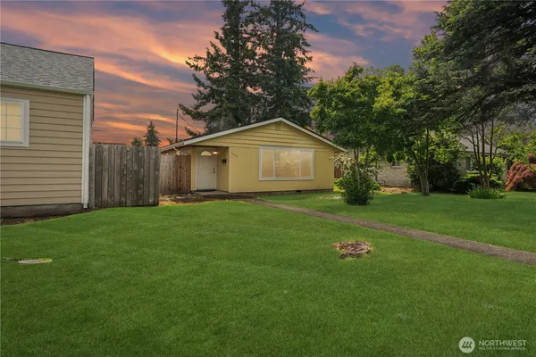 $414,999 | 1940 Wilson Avenue, Enumclaw, WA 98022