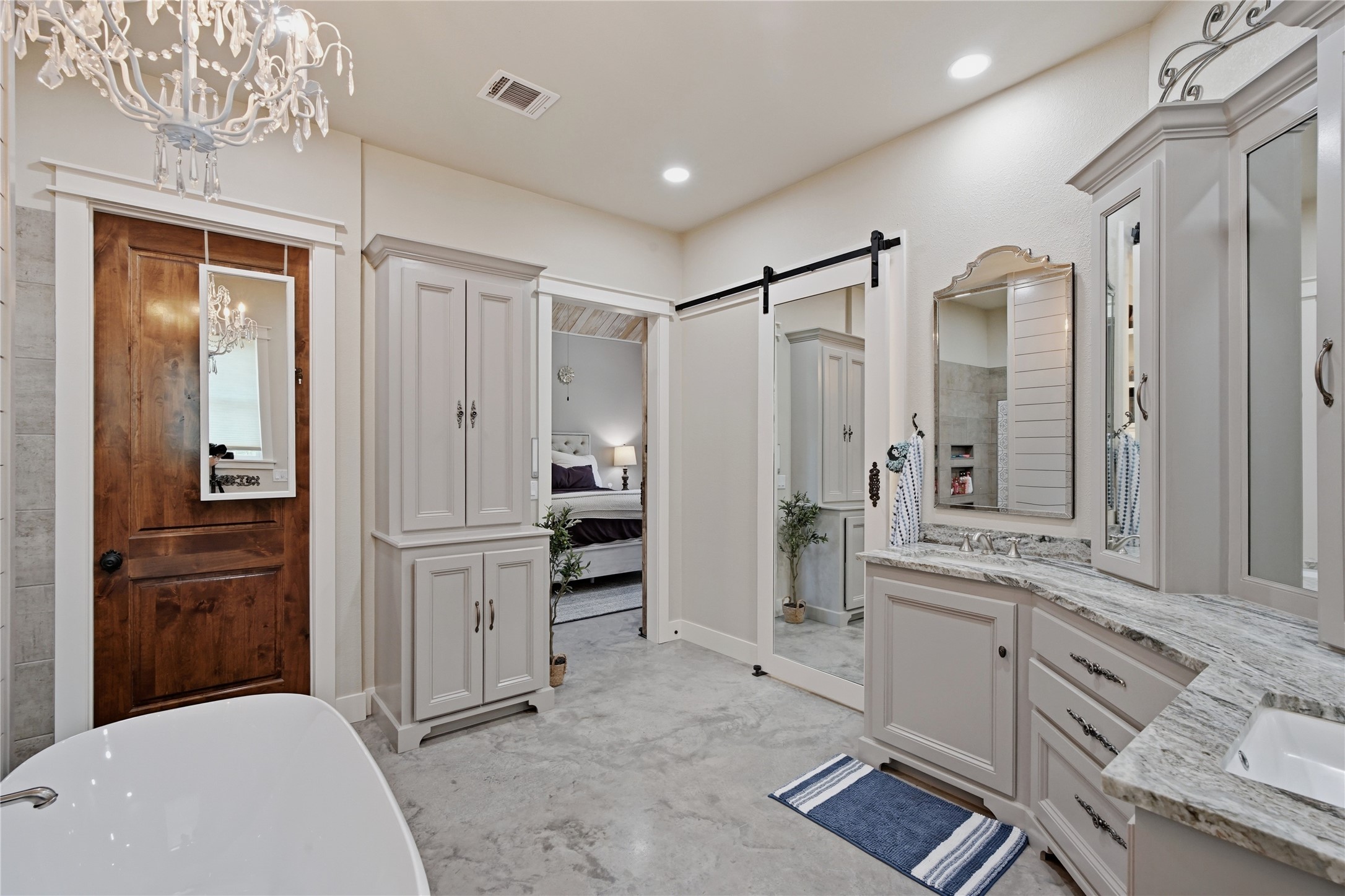 681 Emma Road Oakhurst, TX 77359 - Photo 9 of 30 Primary bathroom