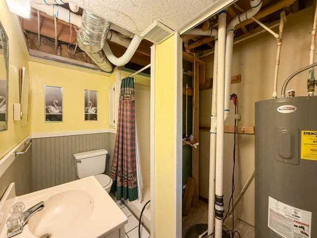 $299,000 | 52376 Joy Drive, Dowagiac, MI 49047