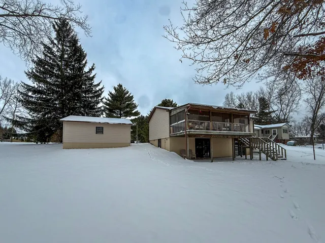 $299,000 | 52376 Joy Drive, Dowagiac, MI 49047