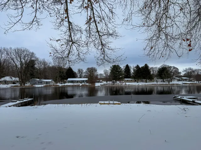 $299,000 | 52376 Joy Drive, Dowagiac, MI 49047