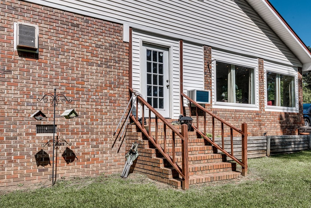 52 Duckworth Road Norwood, GA 30821 - Photo 5 of 51
